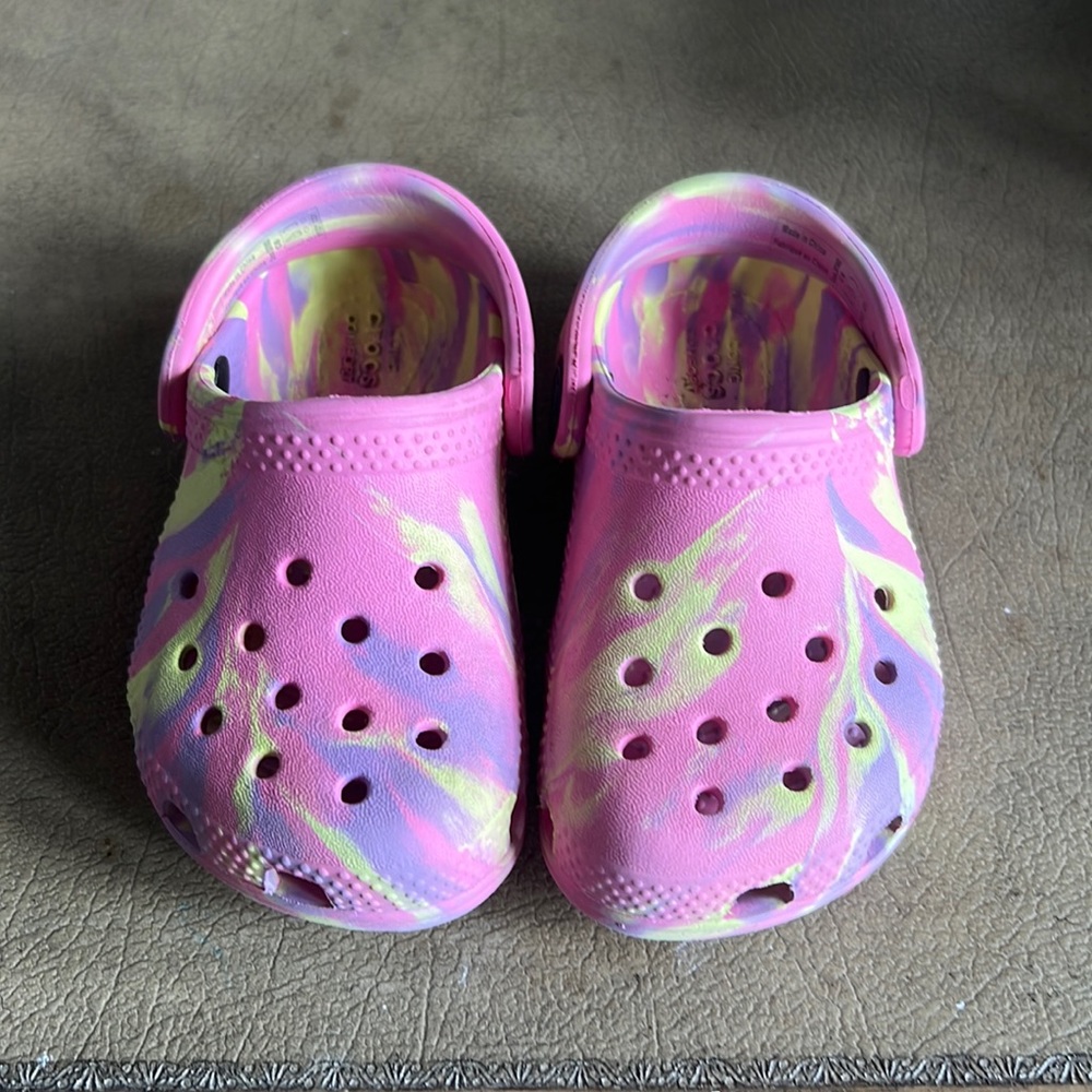 Toddler size 6 Crocs